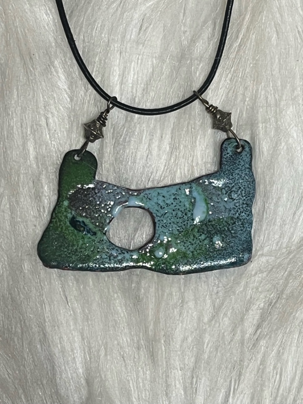 Abstract Necklace - Picture 5 of 13